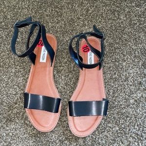 NEVER WORN Steve Madden flats